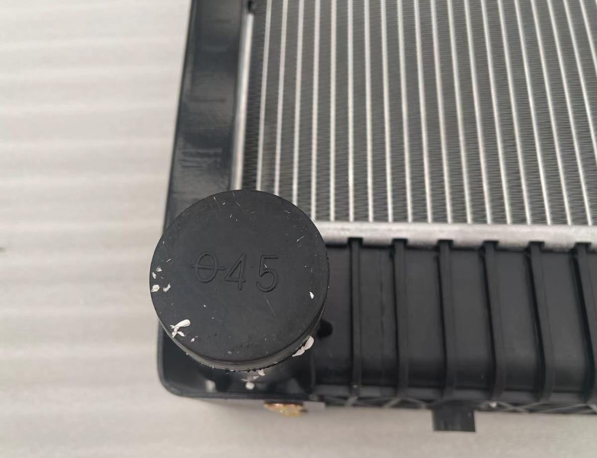 Rakitan Radiator Aluminium Shacman Delong F3000 Aolong DZ9112532888 B